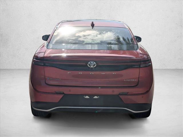 Used 2024 Toyota Crown Limited image 6