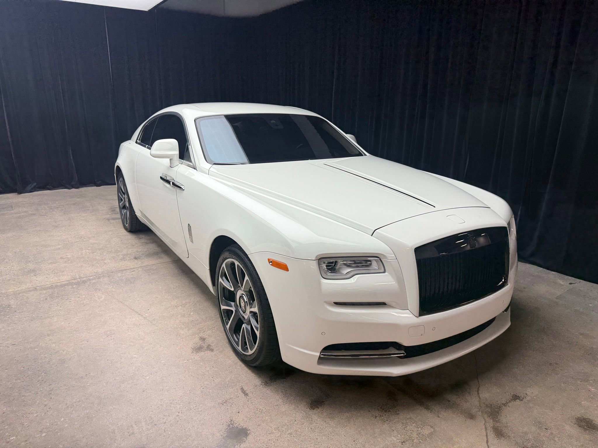 Used 2017 Rolls-Royce Wraith RWD image 1