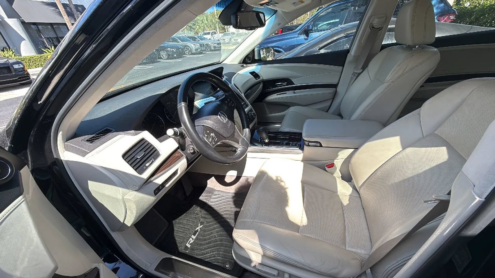 Used 2014 Acura RLX w/ Technology Package FWD image 10