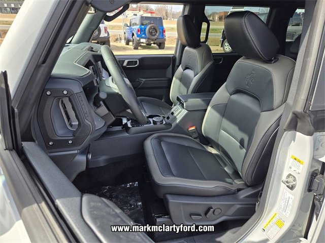 New 2026 Ford Bronco Outer Banks image 6