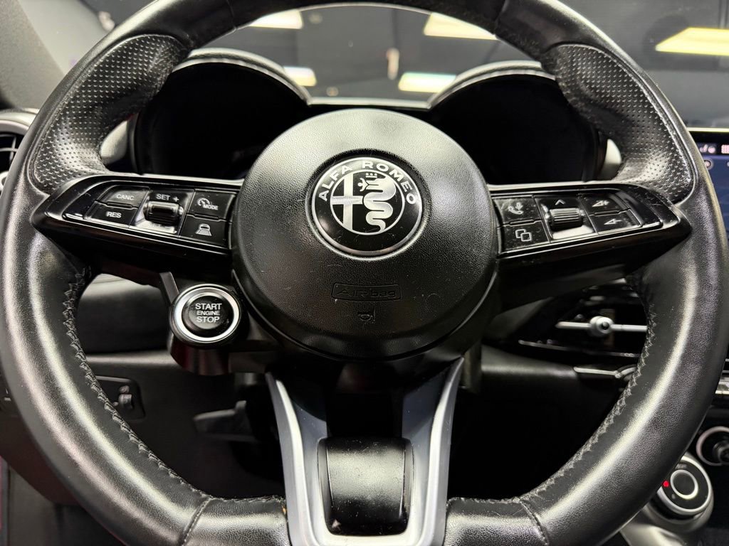 Used 2024 Alfa Romeo Tonale Ti AWD/4WD image 22
