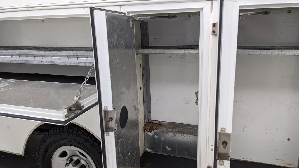 Used 2019 Chevrolet Express 3500 w/ Power Convenience Package RWD image 6