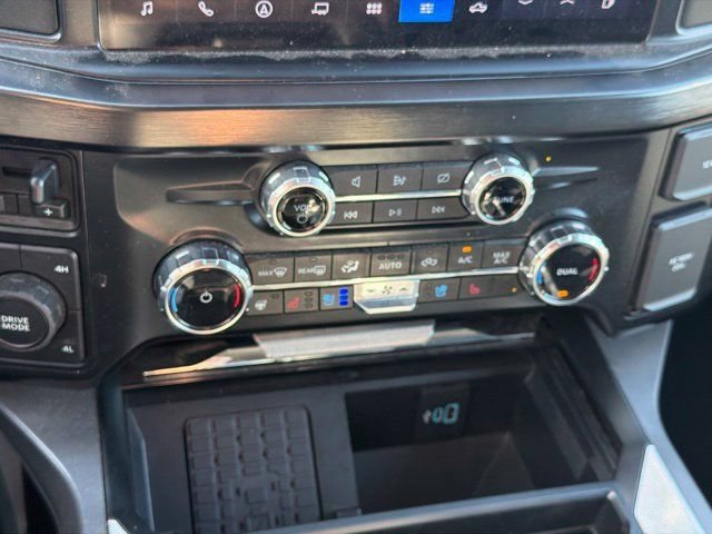 Used 2024 Ford F250 Lariat w/ Sport Appearance Package AWD/4WD image 20