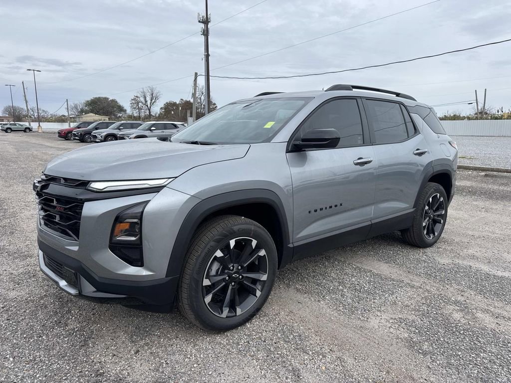 New 2026 Chevrolet Equinox RS w/ Convenience Package III FWD image 3