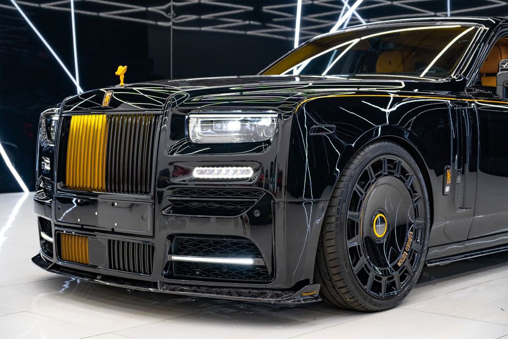 Used 2026 Rolls-Royce Phantom Sedan image 4