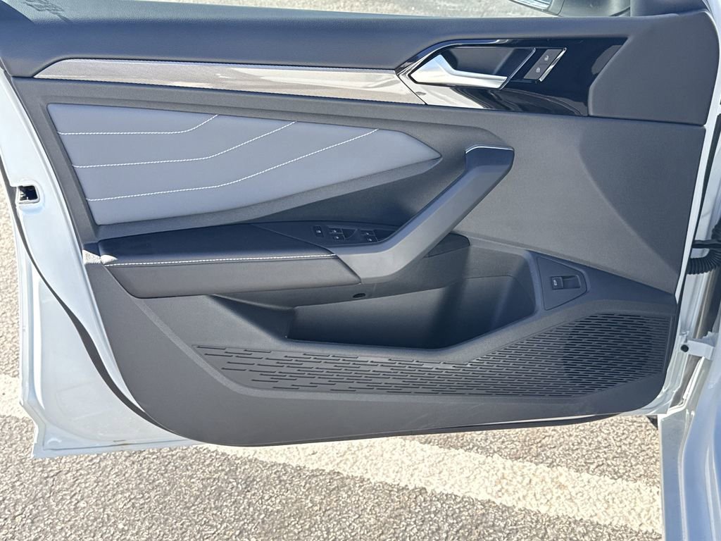 New 2026 Volkswagen Jetta SEL image 10
