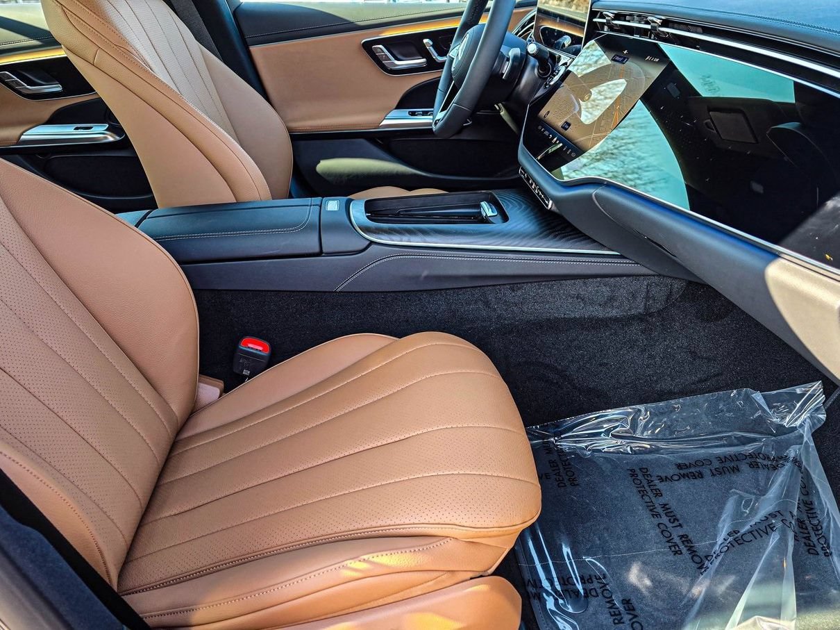 New 2026 Mercedes-Benz E 350 4MATIC Sedan image 38