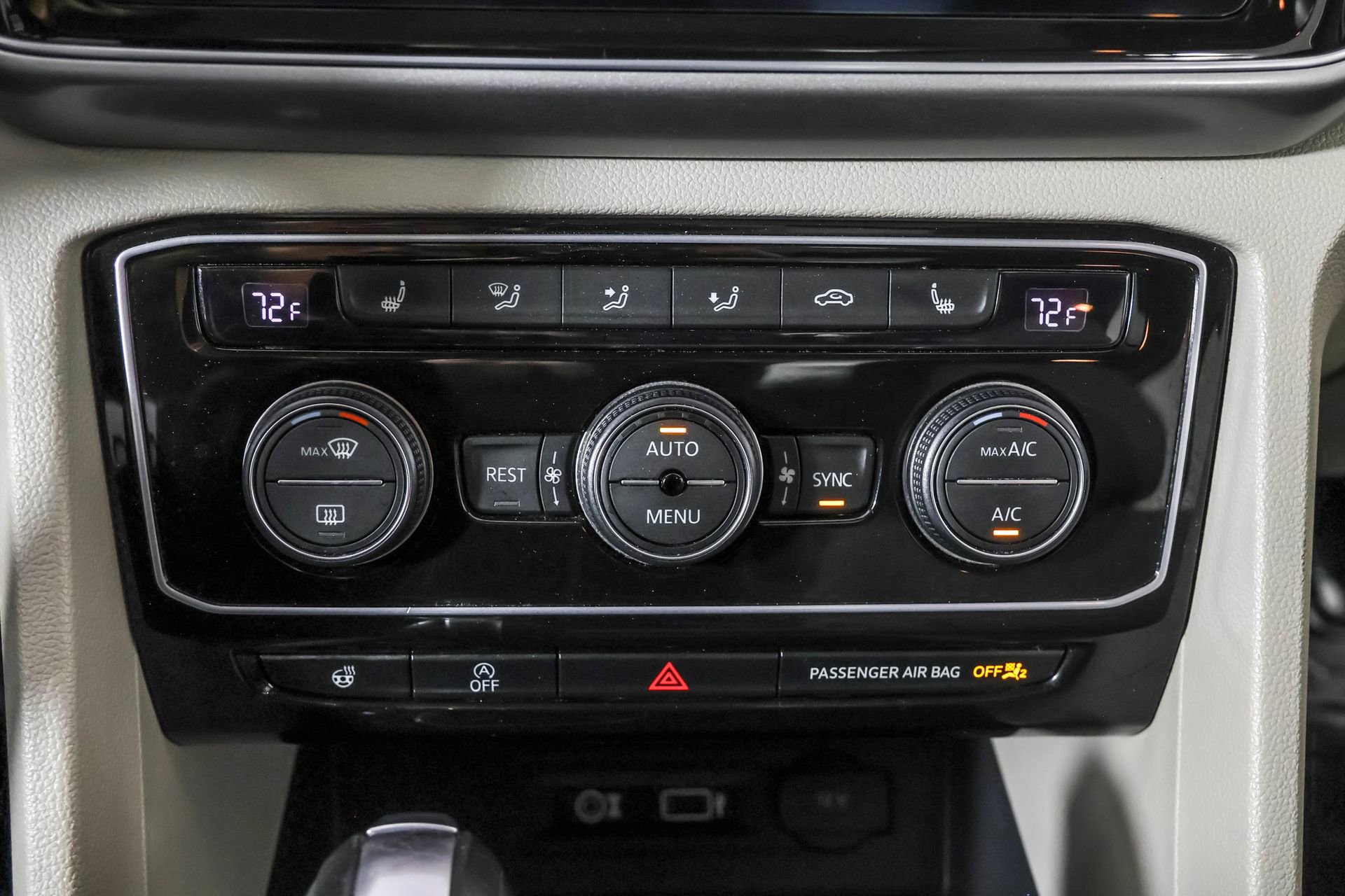 Used 2019 Volkswagen Atlas SEL image 33