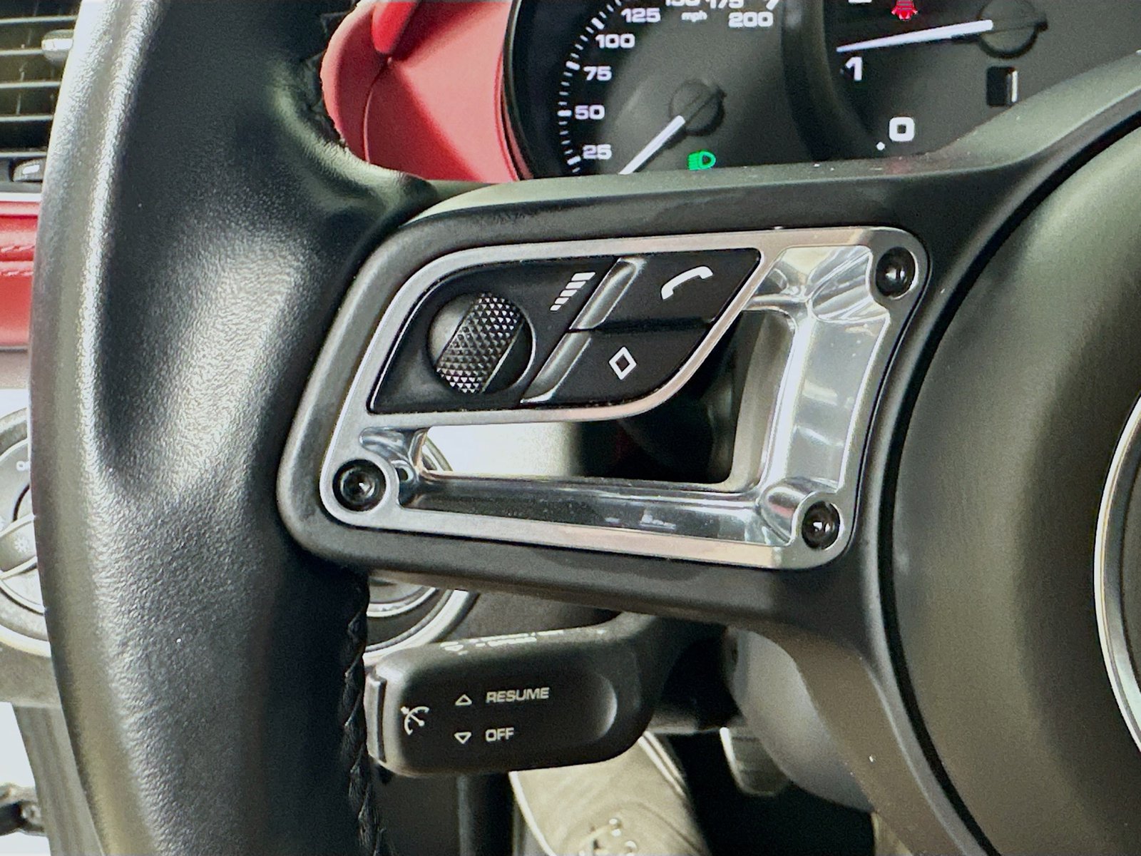 Certified 2020 Porsche 718 Boxster Spyder RWD image 17