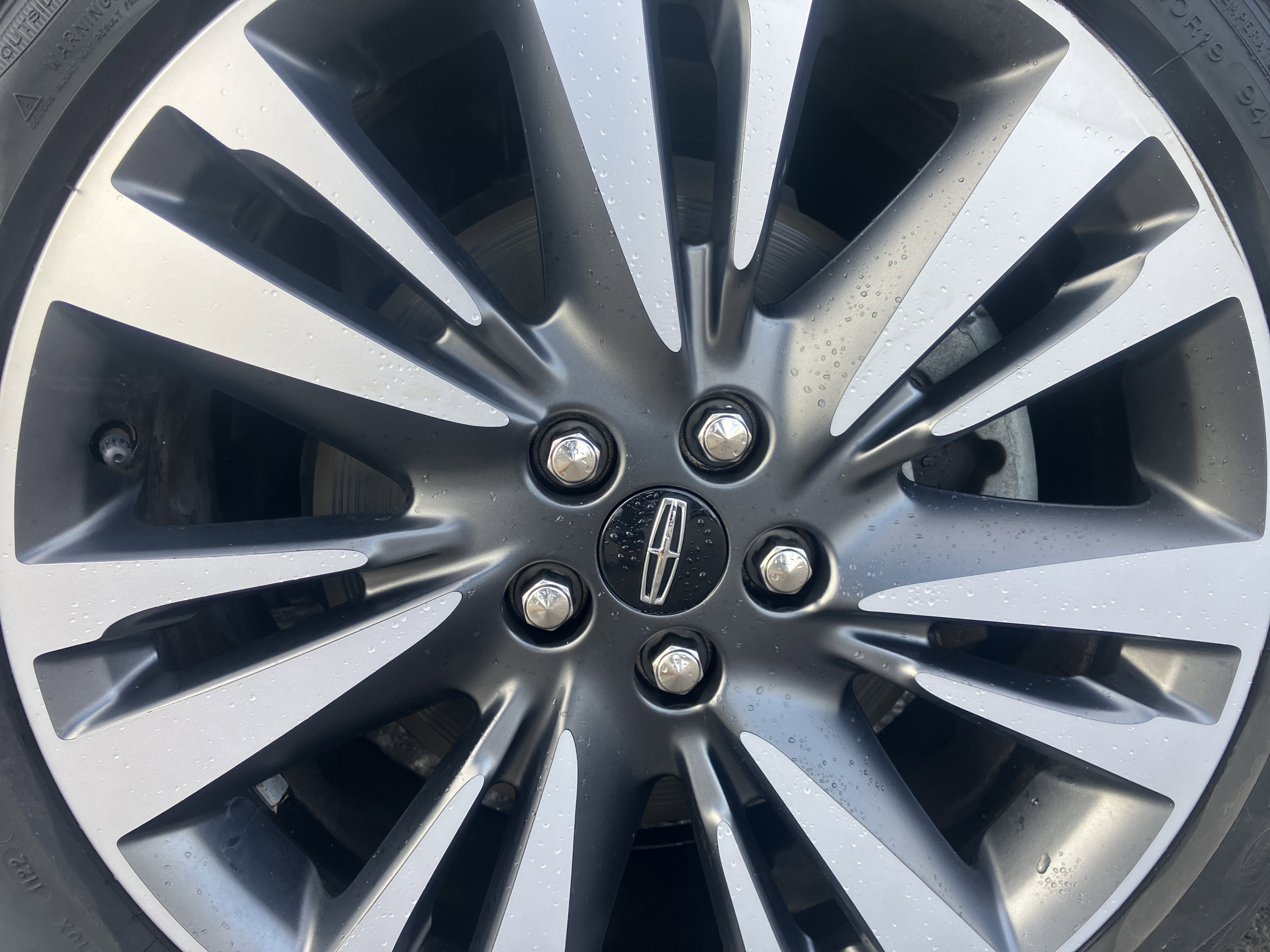 Used 2020 Lincoln MKZ Reserve image 9