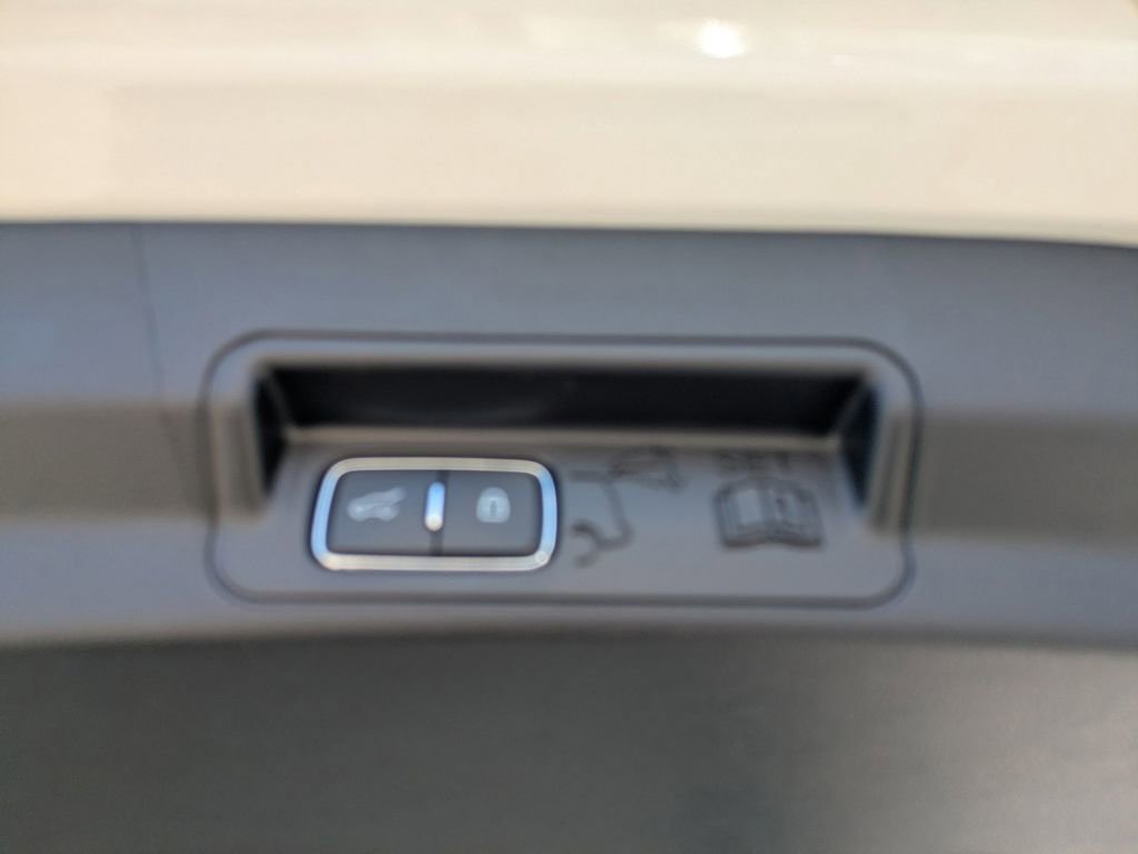 New 2026 Ford Explorer ST-Line image 14