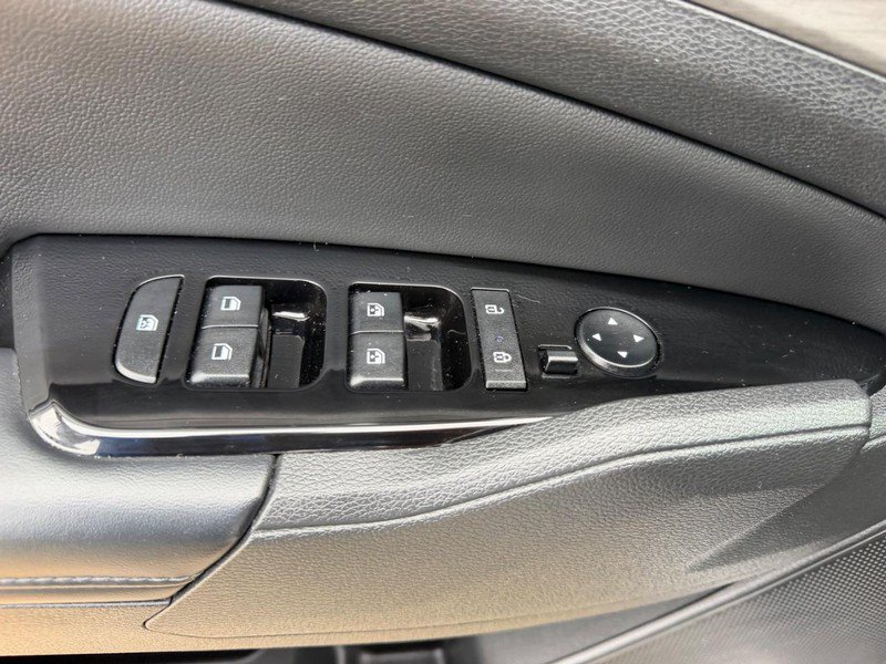 Used 2024 Kia Sportage X-Line w/ X-Line Premium Package AWD/4WD image 19