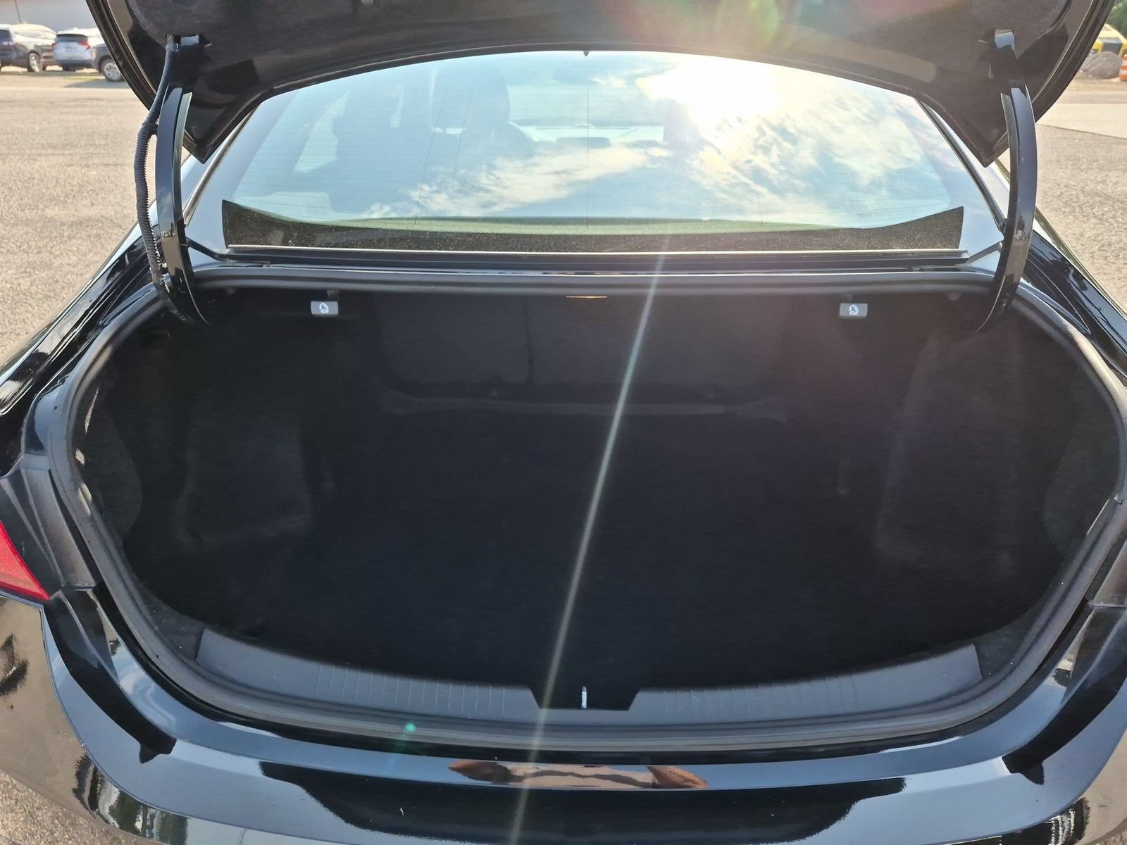 Certified 2023 Chevrolet Malibu LS FWD image 23