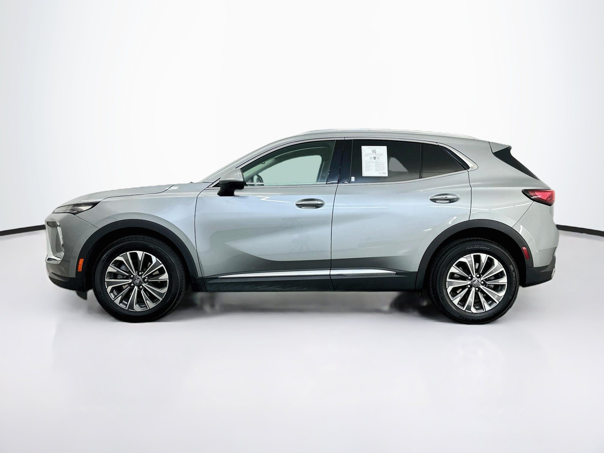 Used 2024 Buick Envision Preferred AWD/4WD image 4