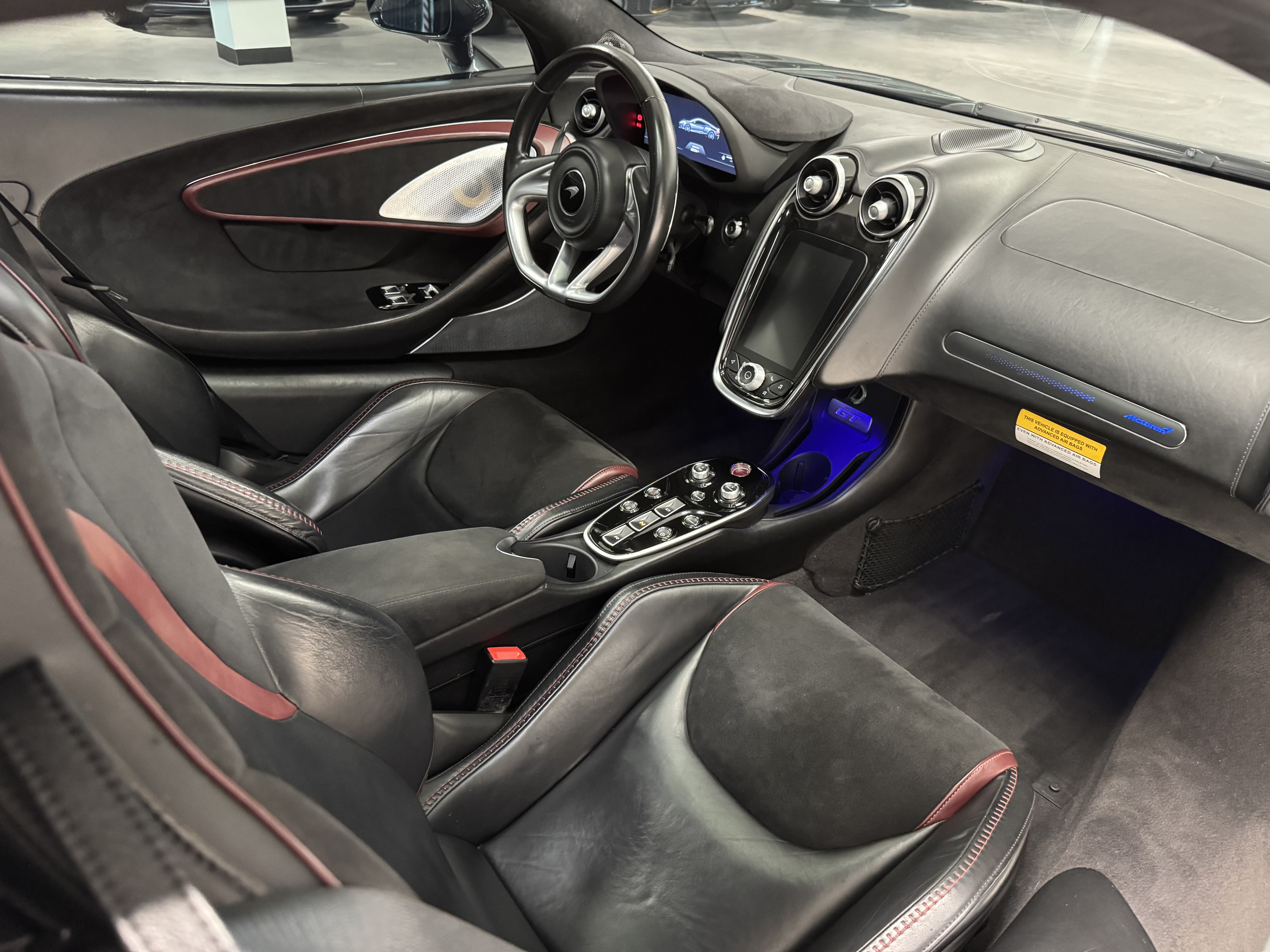 Used 2023 McLaren GT RWD image 13