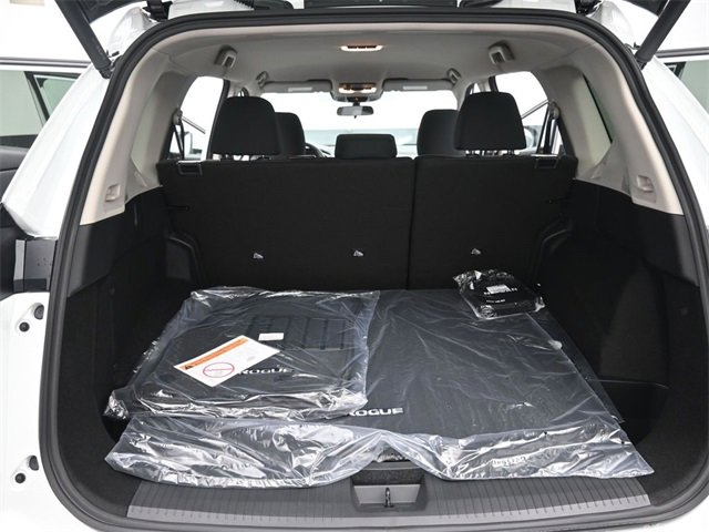 New 2026 Nissan Rogue SV image 28