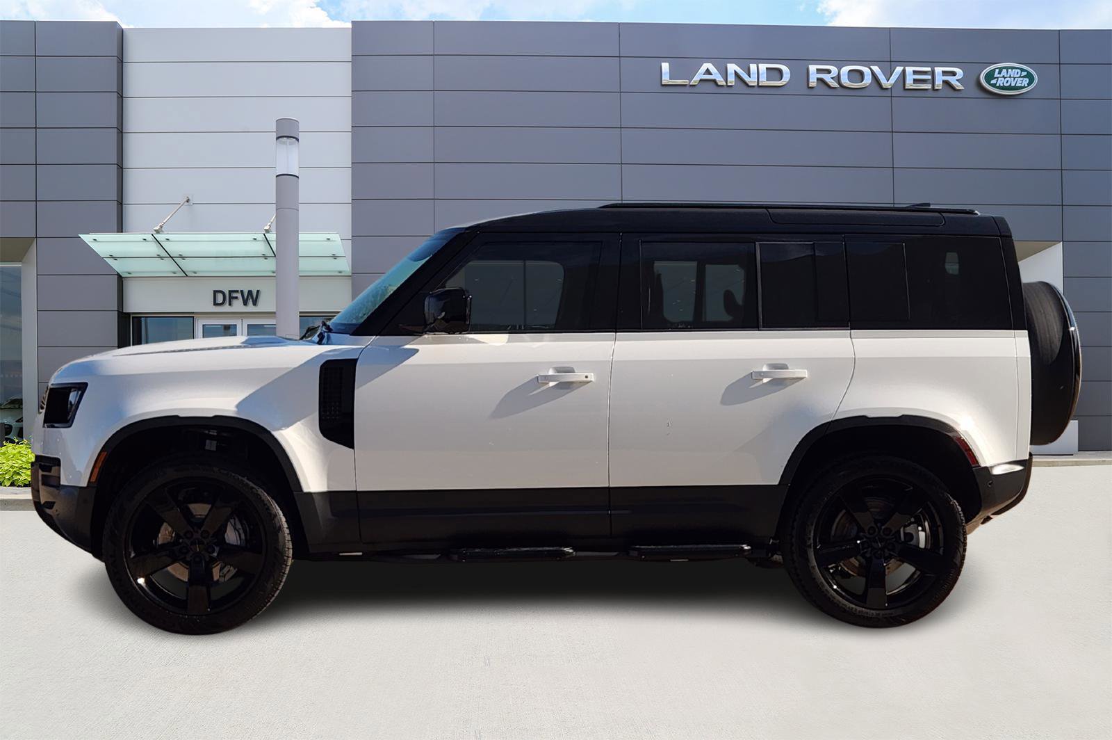 New 2026 Land Rover Defender 110 S image 3