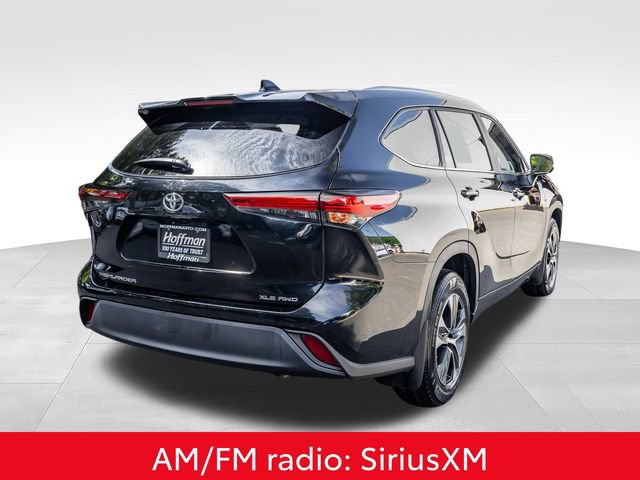 Used 2023 Toyota Highlander XLE AWD/4WD image 6