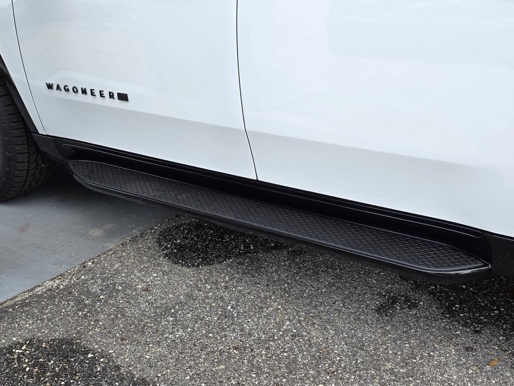 New 2025 Jeep Wagoneer Series II AWD/4WD image 44