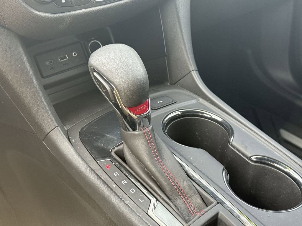 Used 2024 Chevrolet Equinox RS w/ LPO, Floor Liner Package FWD image 27
