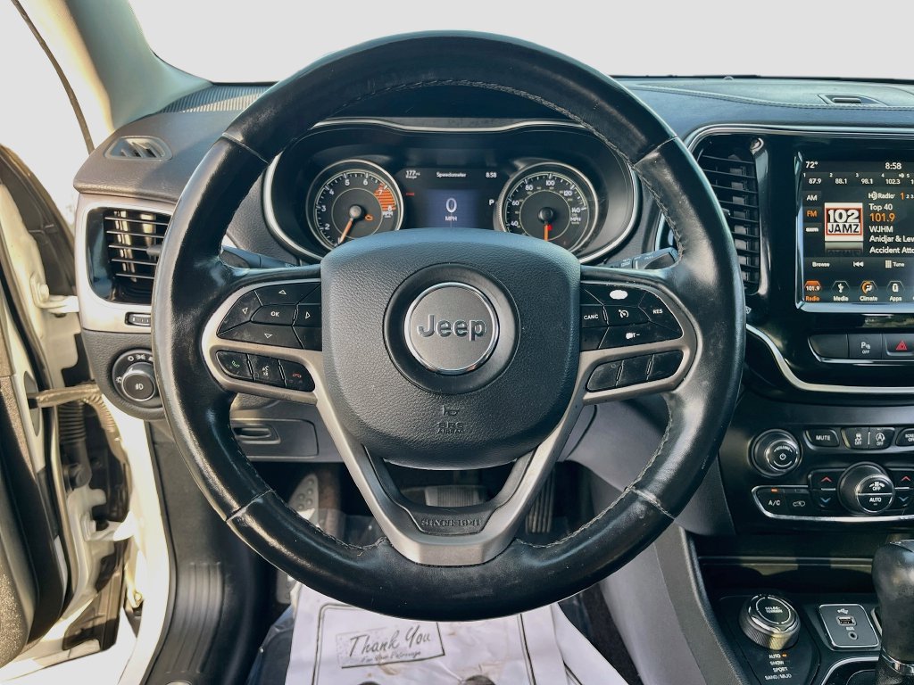 Used 2019 Jeep Cherokee Limited AWD/4WD image 11