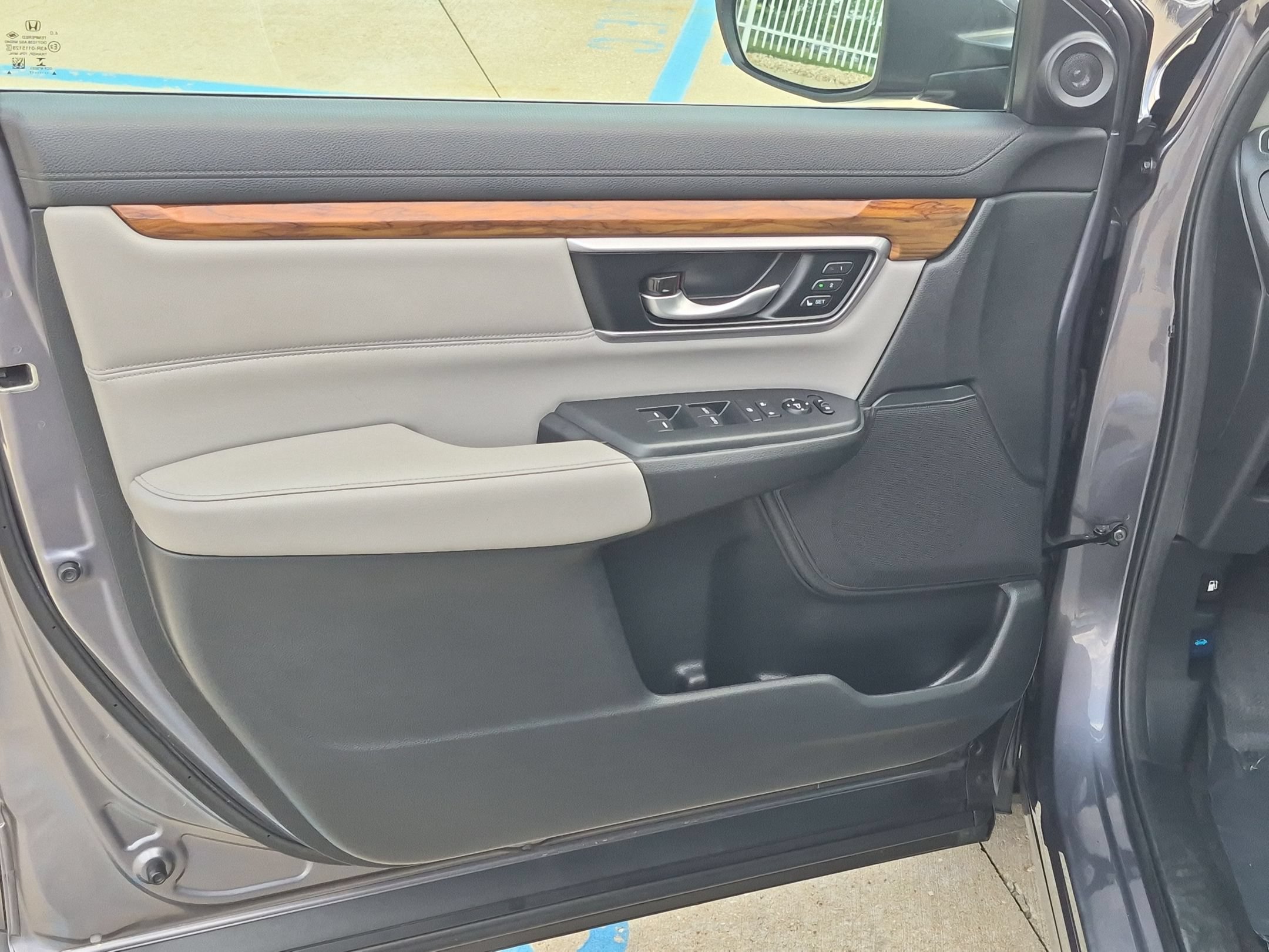 Certified 2017 Honda CR-V Touring image 13