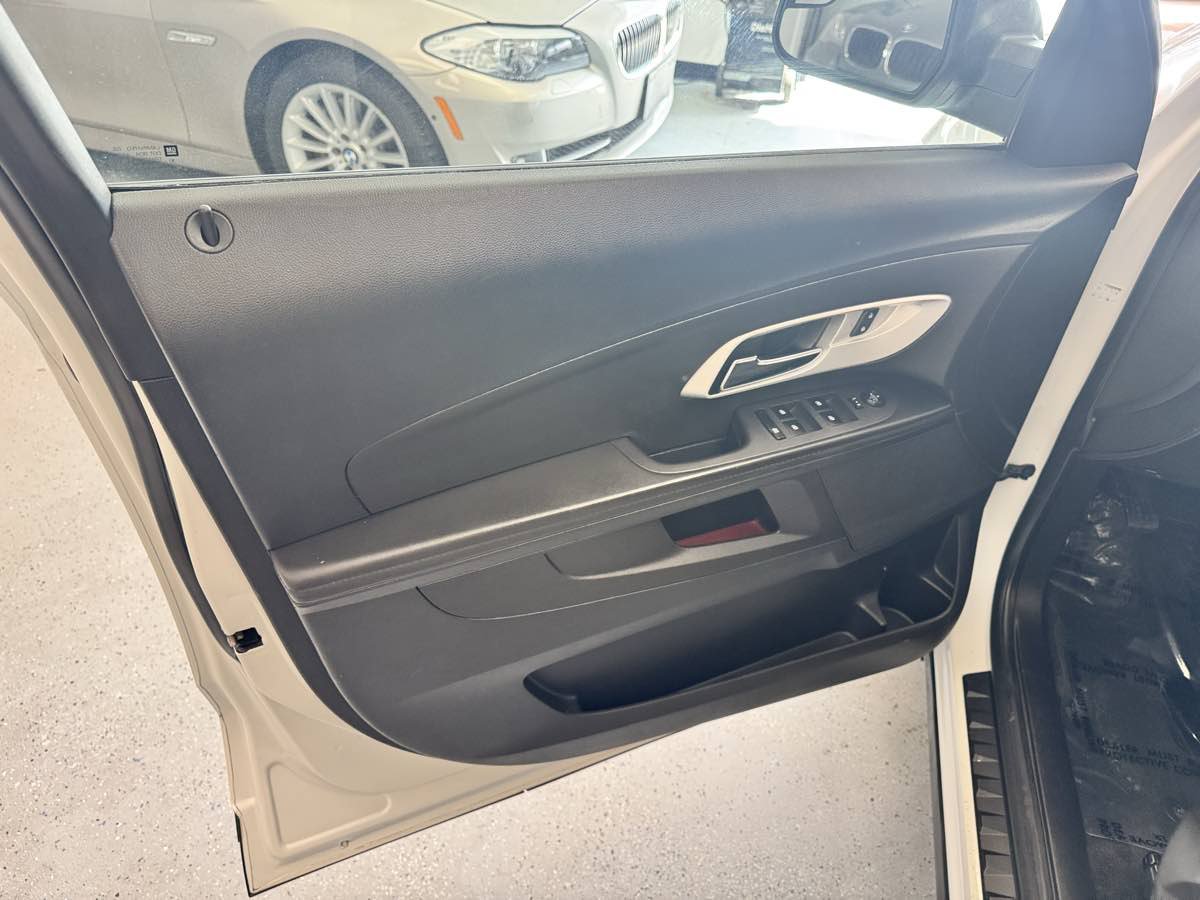 Used 2014 Chevrolet Equinox LS FWD image 21