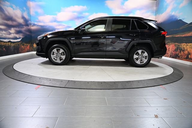 Used 2024 Toyota RAV4 XLE image 5