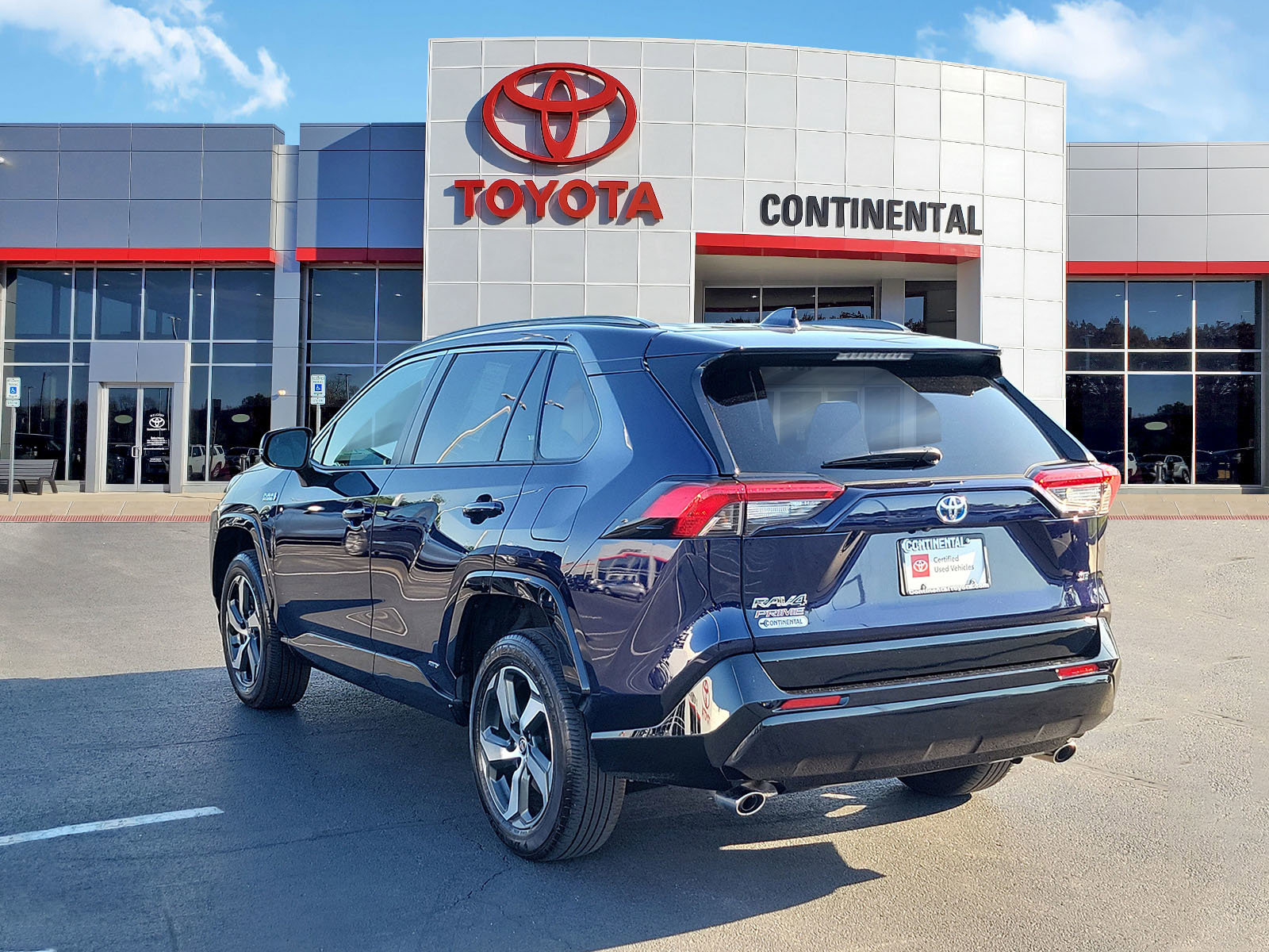 Certified 2024 Toyota RAV4 SE w/ Weather & Moonroof Package AWD/4WD image 4