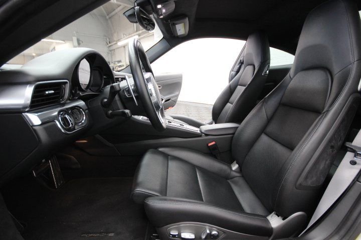 Used 2014 Porsche 911 Carrera 4 w/ Sport Chrono Package image 17