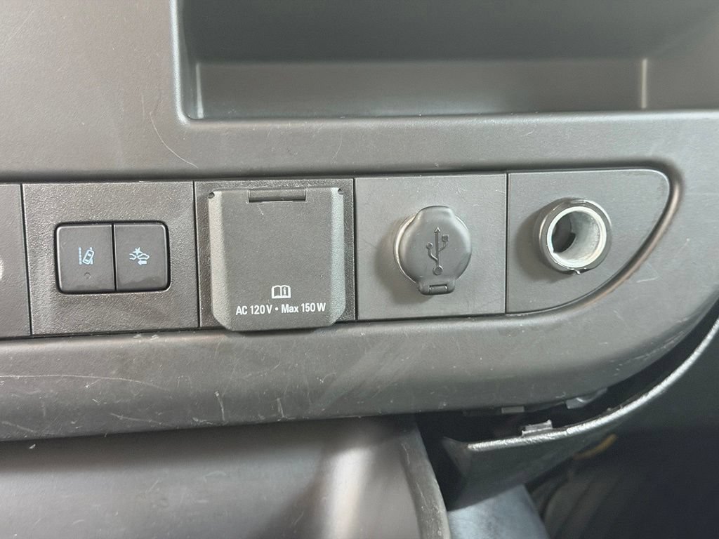 Used 2020 Chevrolet Express 3500 LT w/ LT Preferred Equipment Group RWD image 38