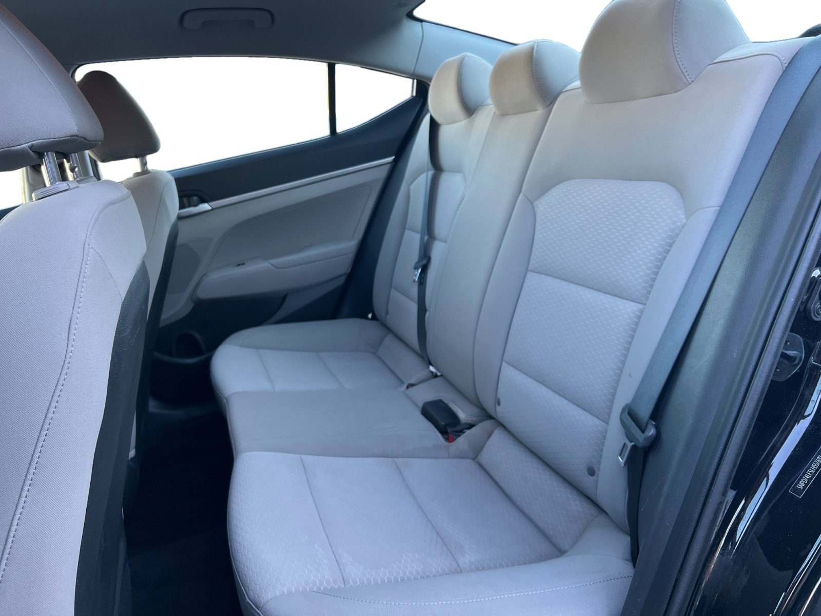 Used 2020 Hyundai Elantra SE FWD image 13