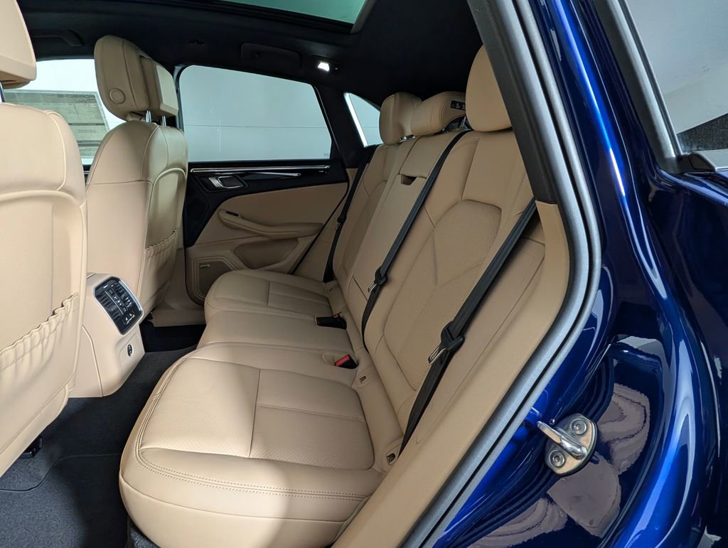 New 2026 Porsche Macan image 24