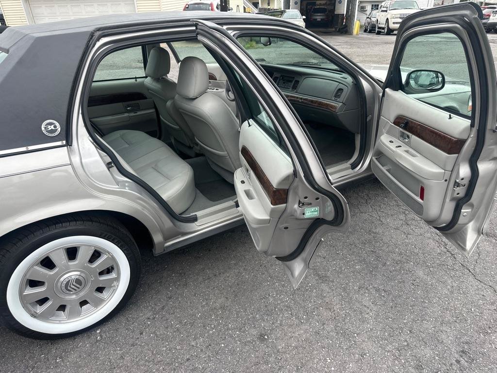 Used 2005 Mercury Grand Marquis LS RWD image 35
