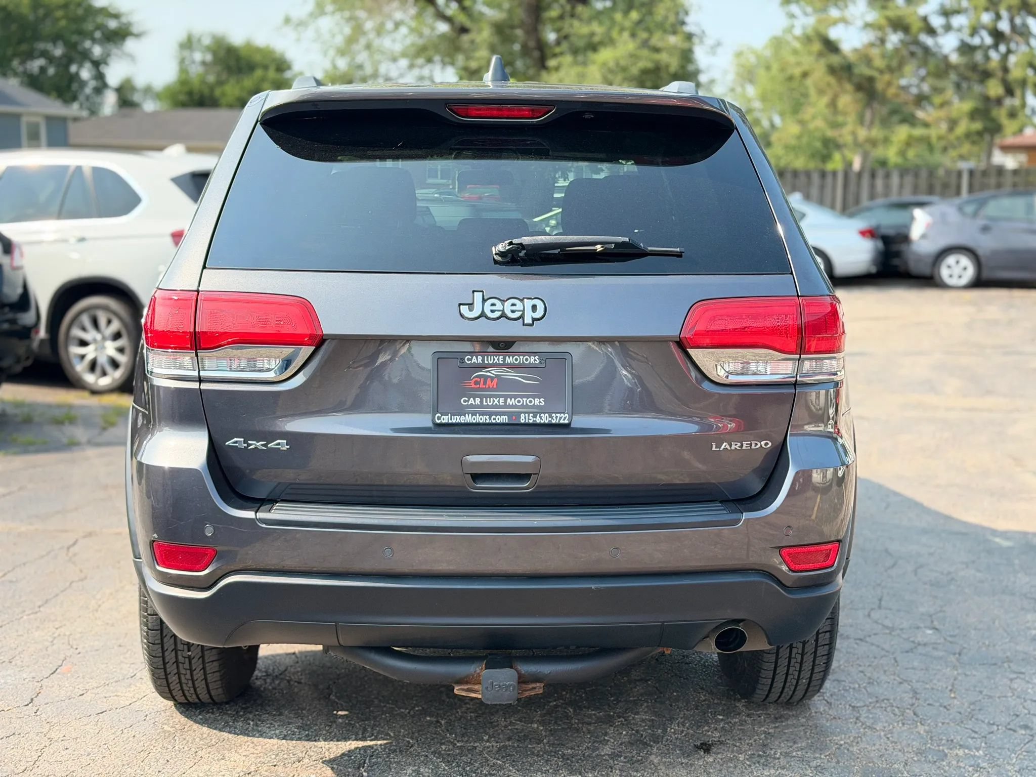 Used 2018 Jeep Grand Cherokee Laredo AWD/4WD image 16