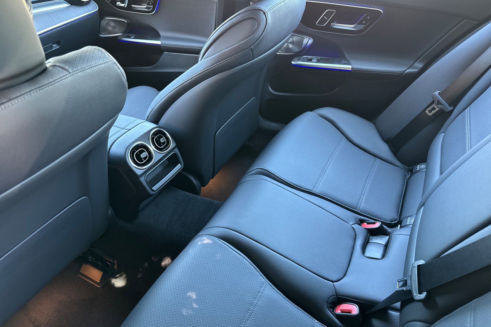 New 2025 Mercedes-Benz C 300 Sedan image 19