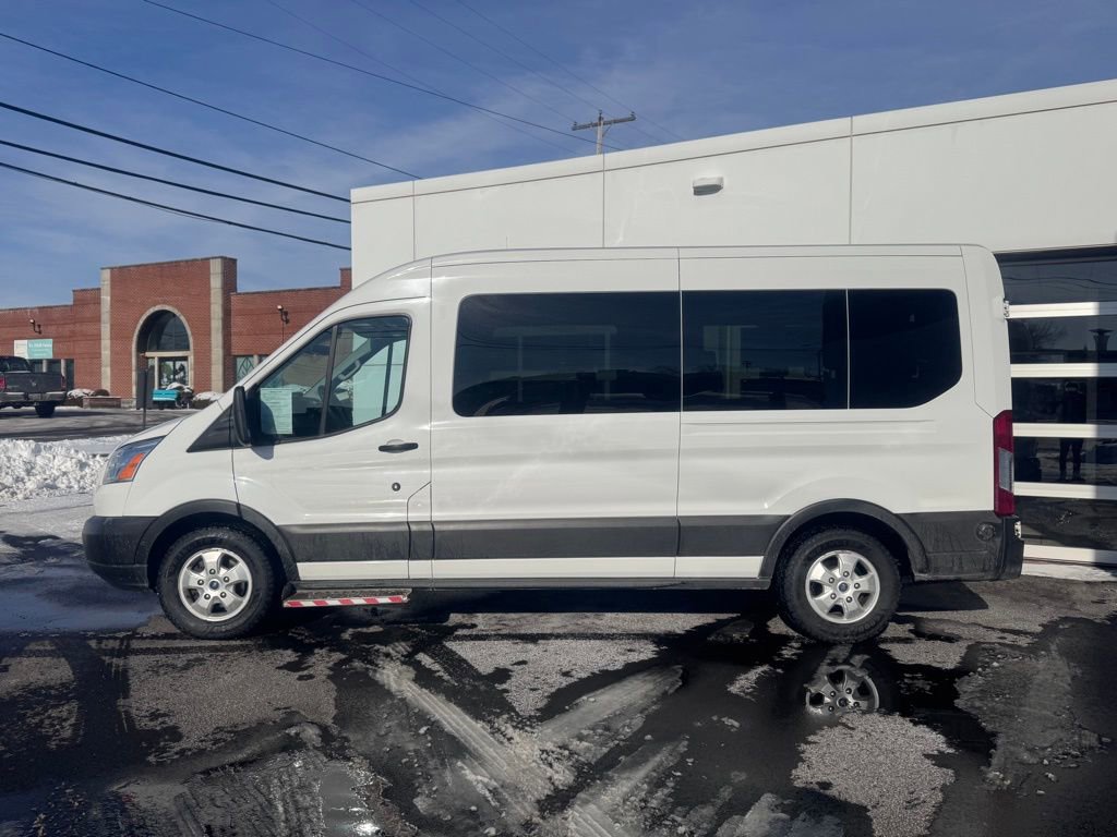 Used 2019 Ford Transit 350 XLT image 2