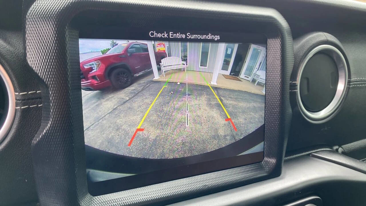 Used 2018 Jeep Wrangler Unlimited Sahara image 19