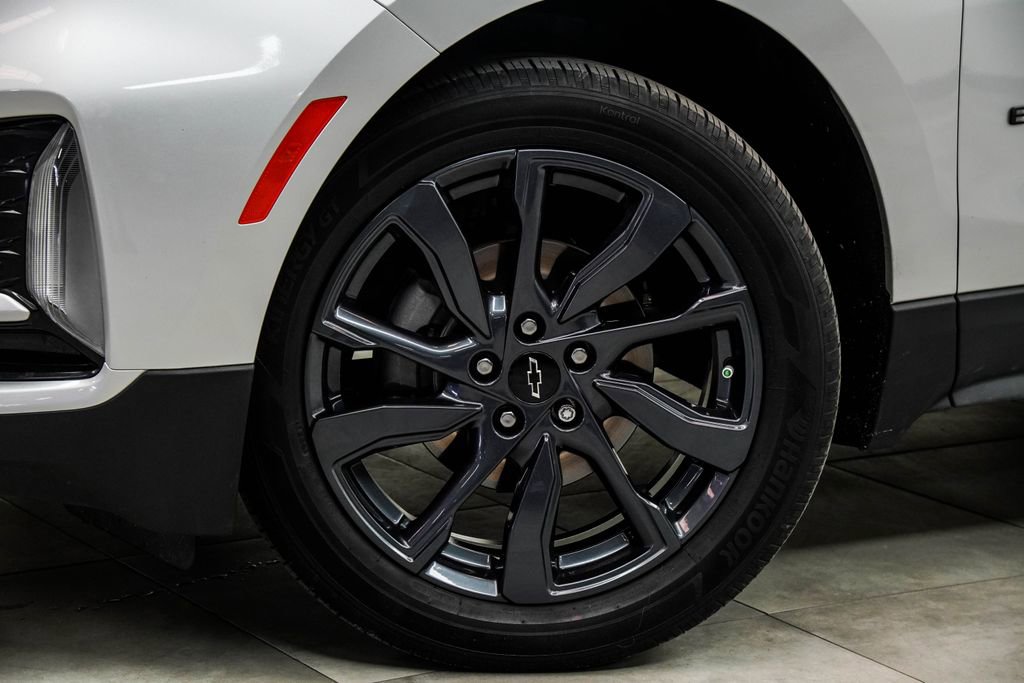 Used 2022 Chevrolet Equinox RS FWD image 3