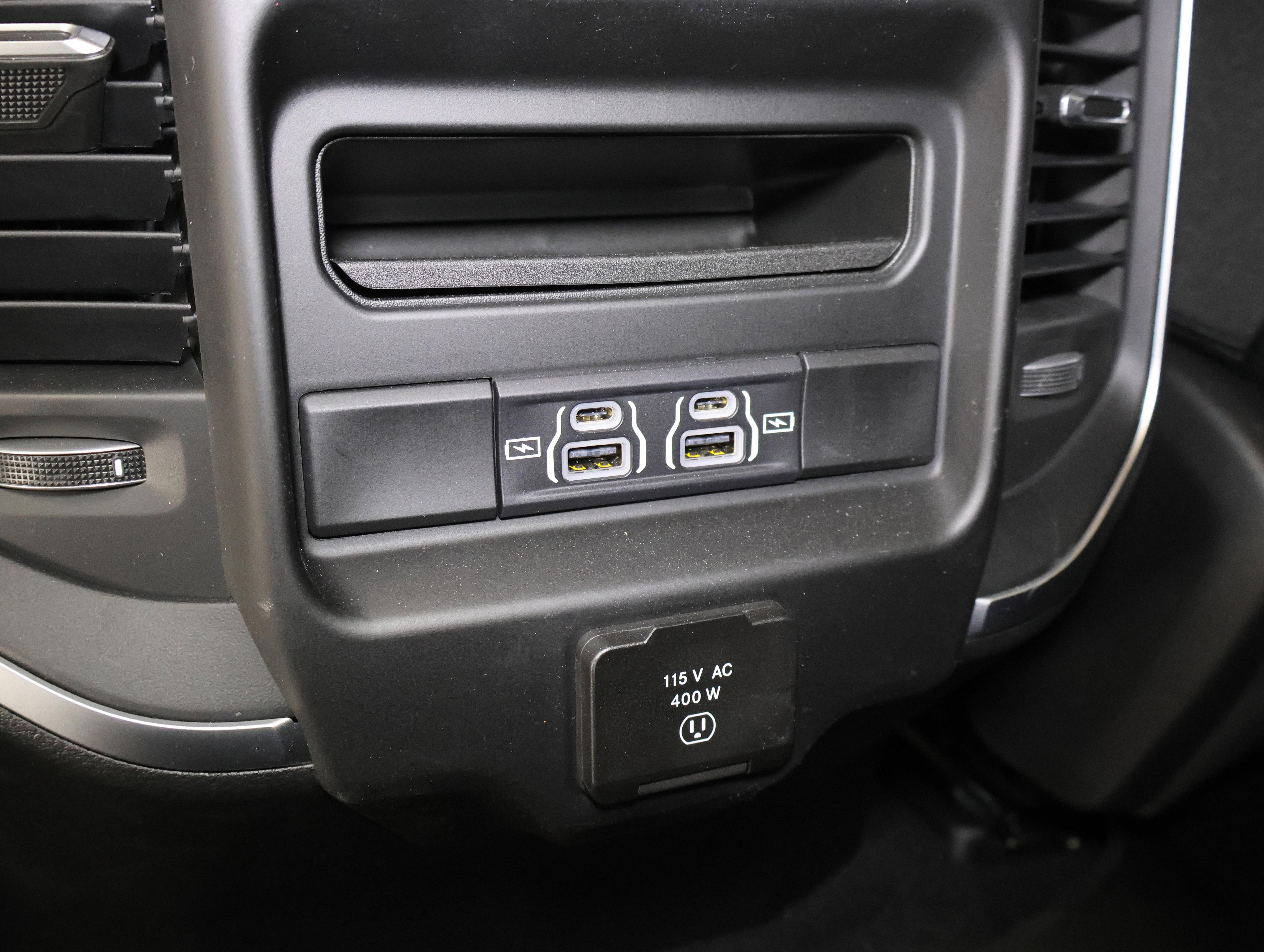 Used 2025 RAM 1500 Big Horn AWD/4WD image 36