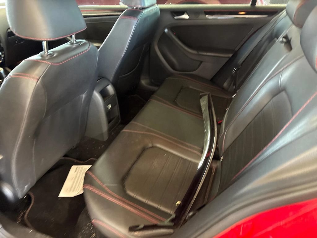 Used 2016 Volkswagen Jetta GLI SEL FWD image 10