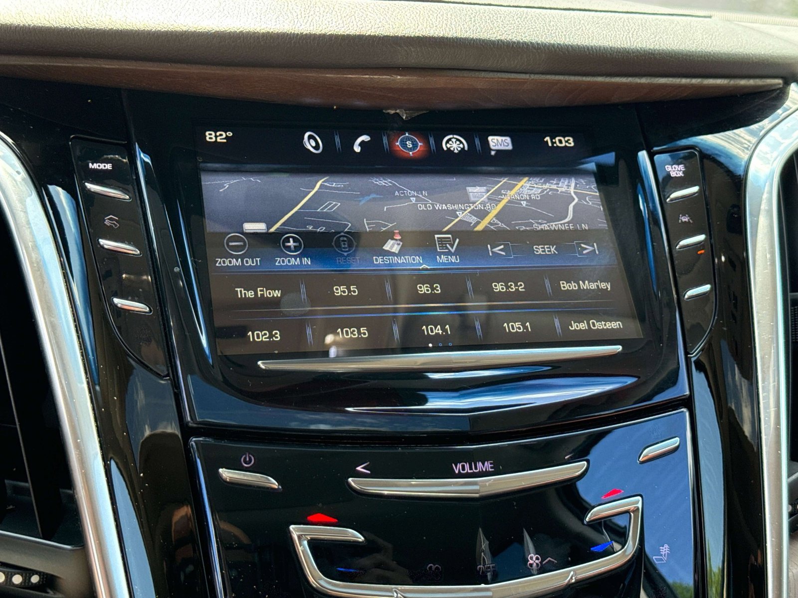 Used 2019 Cadillac Escalade Luxury image 8