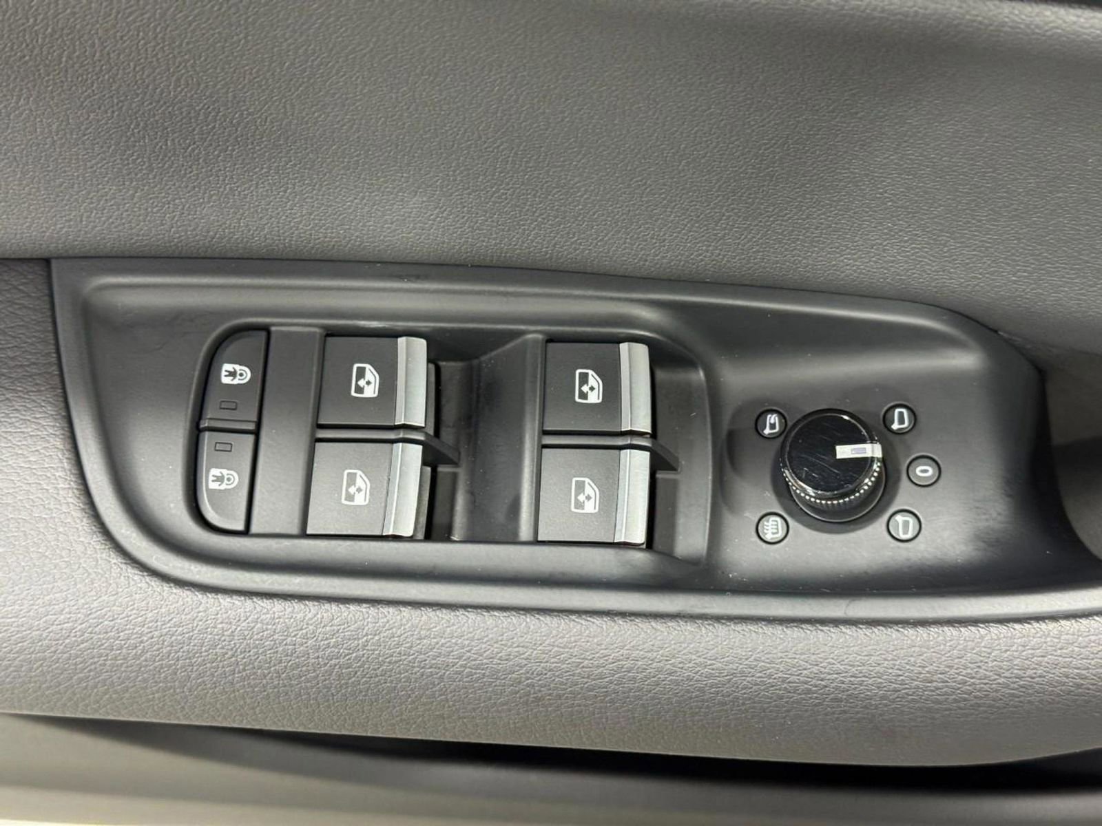 Certified 2023 Audi Q8 Premium w/ Convenience Package AWD/4WD image 19