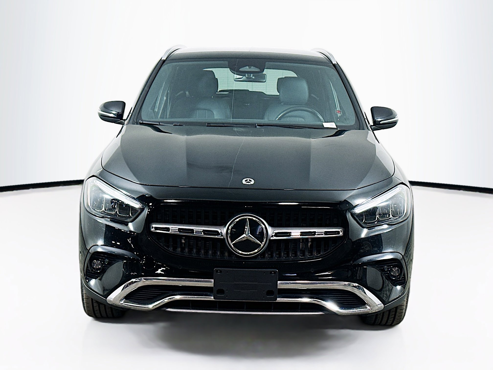 Used 2025 Mercedes-Benz GLA 250 4MATIC image 2
