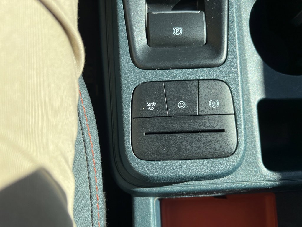 Used 2023 Ford Maverick XLT image 23