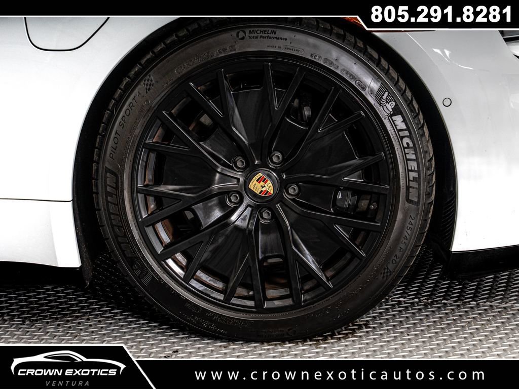 Used 2024 Porsche Taycan GTS image 9