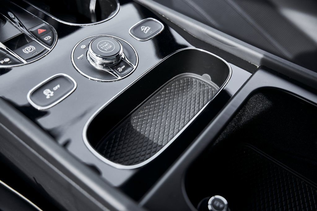 Used 2023 Bentley Bentayga Extended Wheelbase AWD/4WD image 69