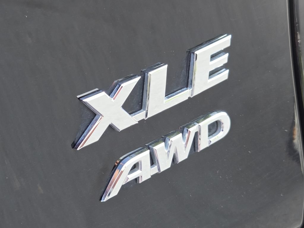Used 2025 Toyota RAV4 XLE w/ Convenience Package AWD/4WD image 18