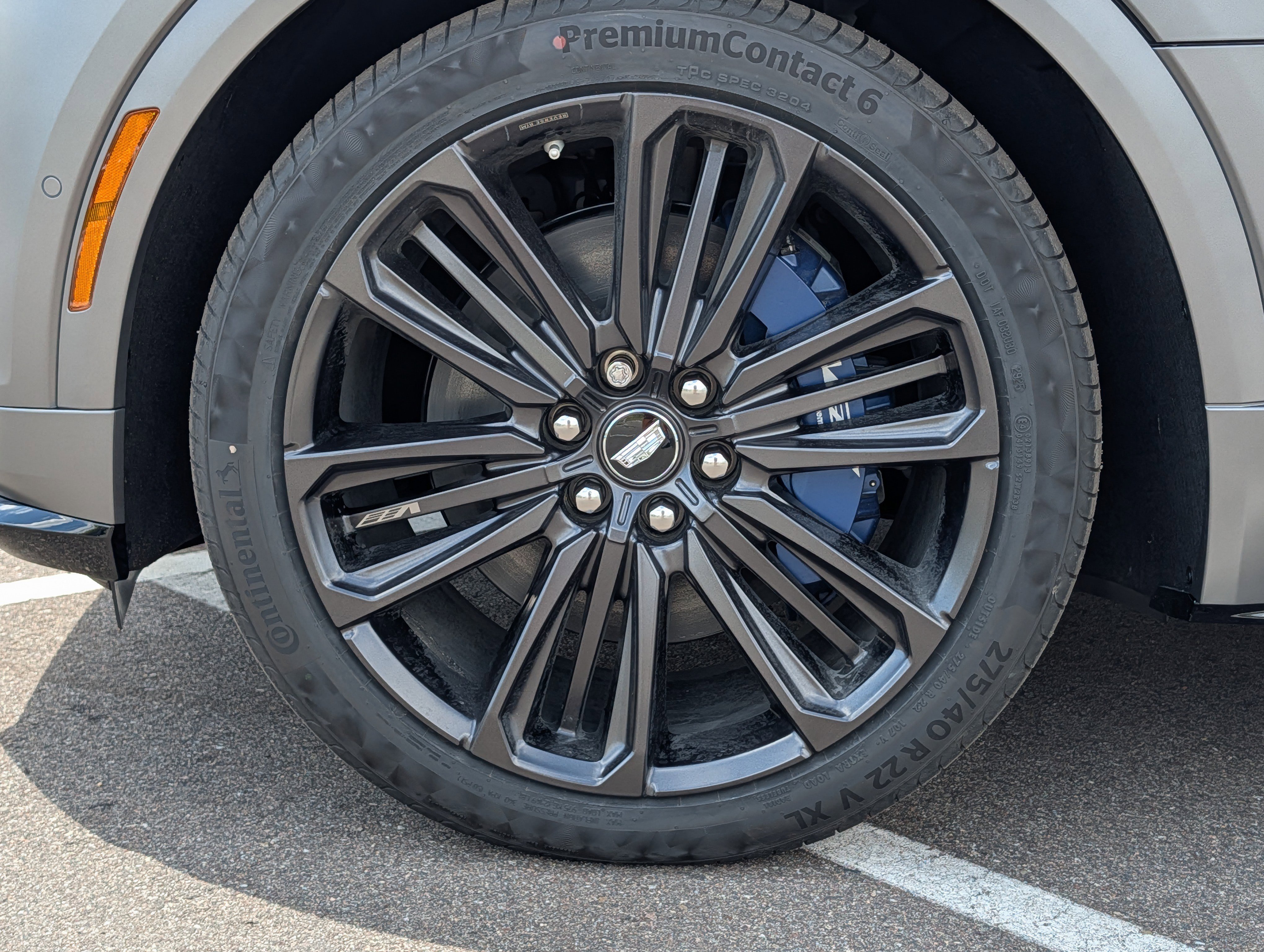 New 2026 Cadillac Optiq V AWD/4WD image 15