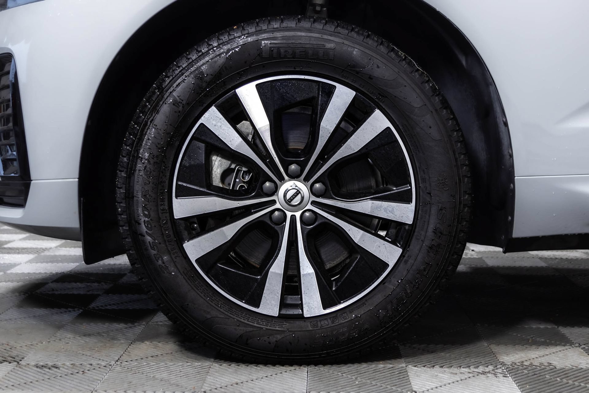 Used 2024 Volvo XC60 T8 Core AWD/4WD image 47